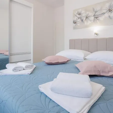 Apartman Two M *