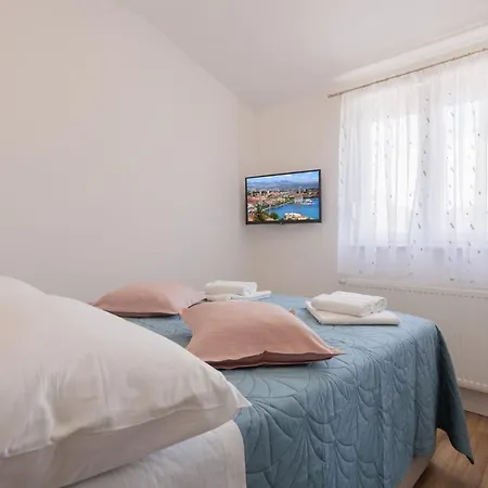 Apartman Two M Lägenhet Kaštel Sućurac